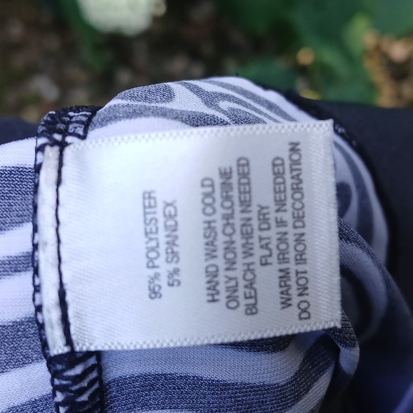 White House Black Market Blue and White Spaghetti Strap Sundress Sz Medium - Picture 9 of 13